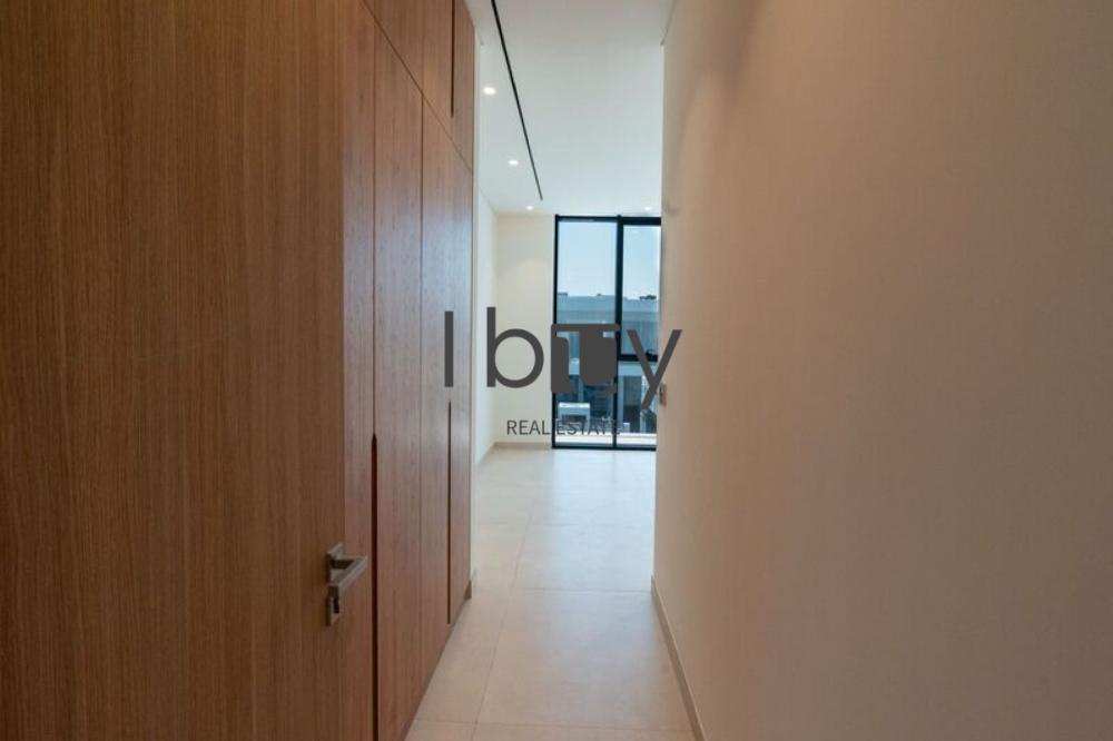 Luxurious Villa | Massive Layout | High Privacy |