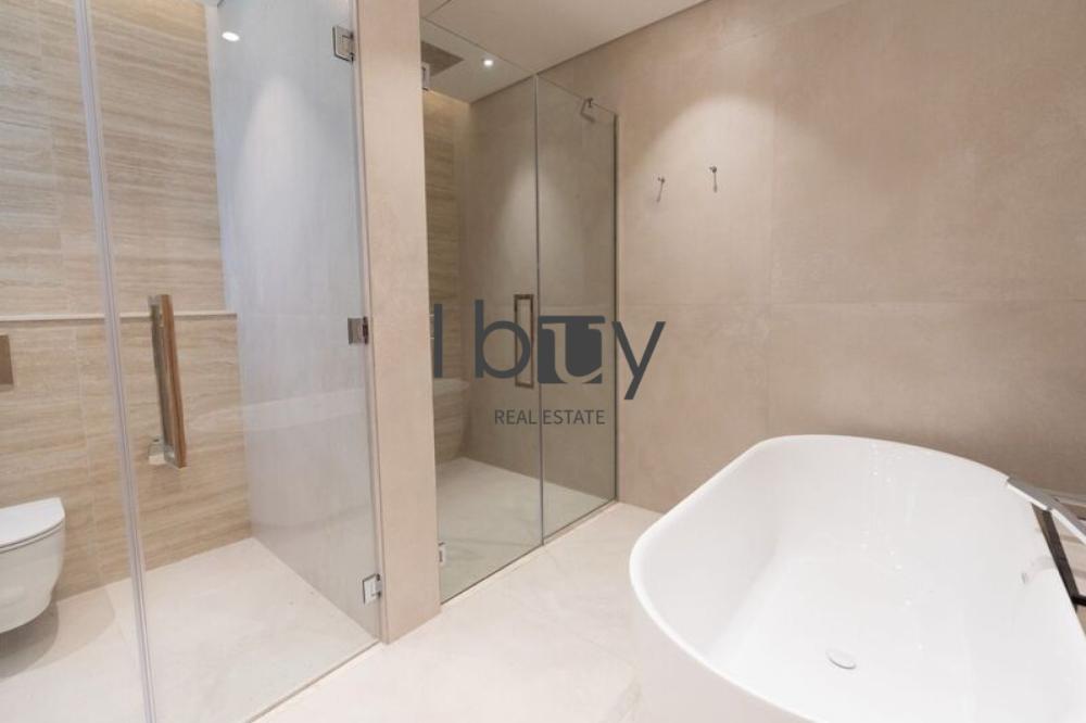 Luxurious Villa | Massive Layout | High Privacy |