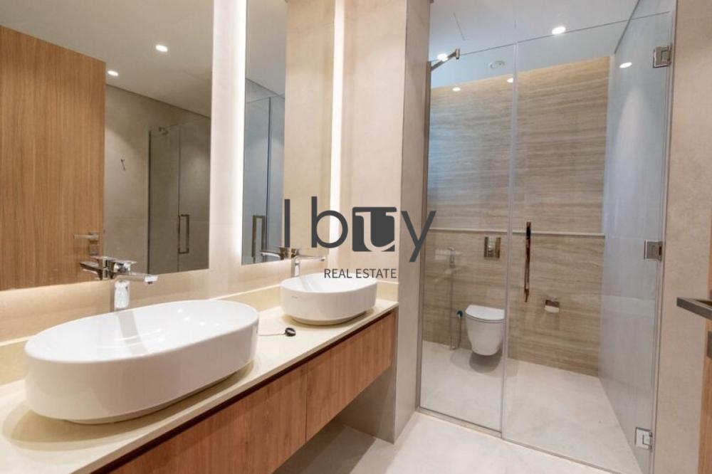 Luxurious Villa | Massive Layout | High Privacy |