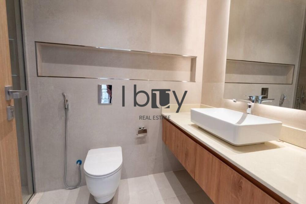 Luxurious Villa | Massive Layout | High Privacy |