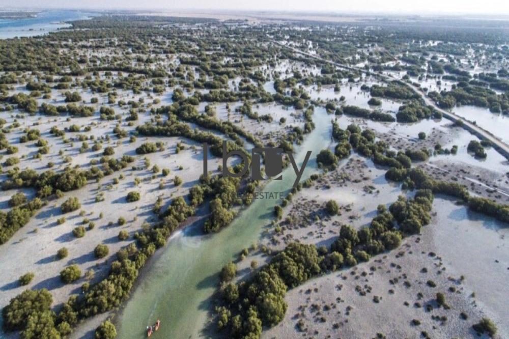 Luxury Townhouse | Facing Park | Quiet, Huge Plot