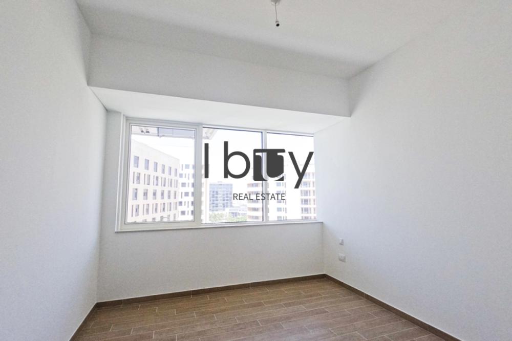 Move In Ready | Upgraded | Full Golf Course View |