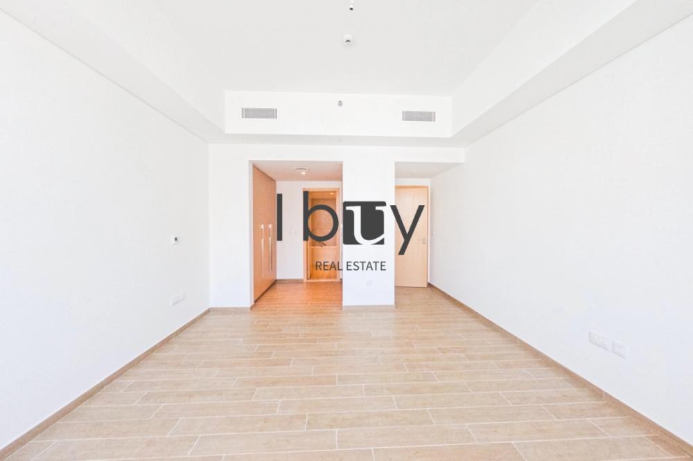 Move In Ready | Upgraded | Full Golf Course View |