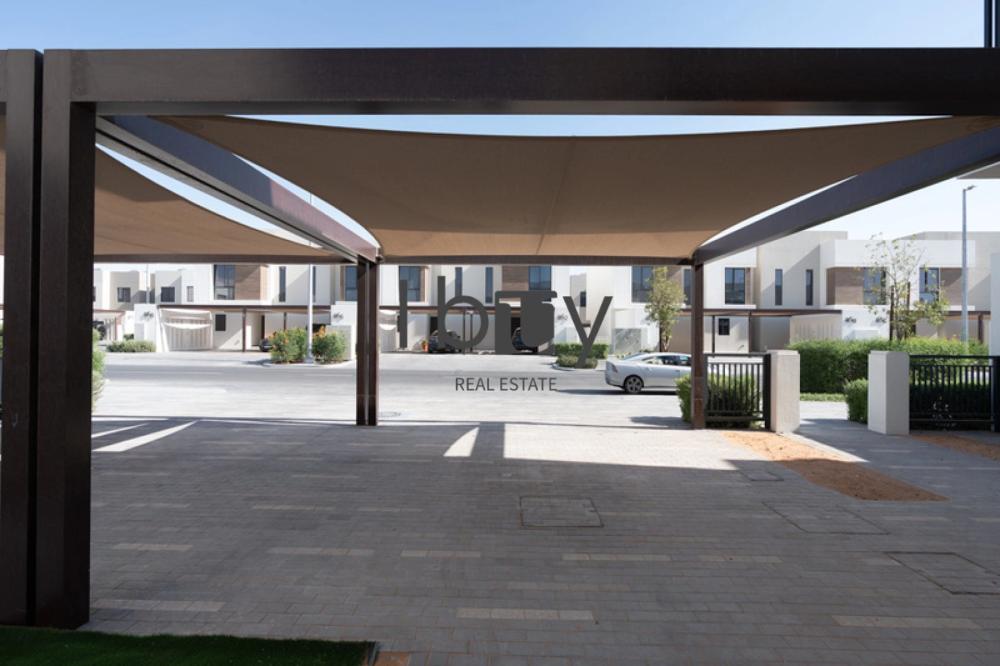 Near Park| Ready To Live In | Well Kept| Landscape