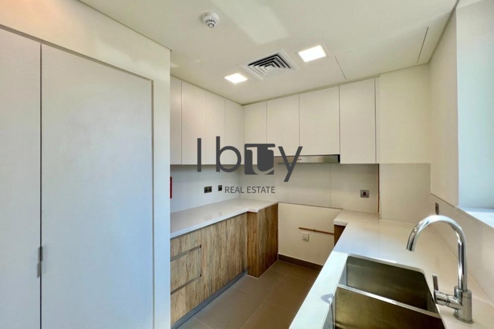 Near Park| Ready To Live In | Well Kept| Landscape