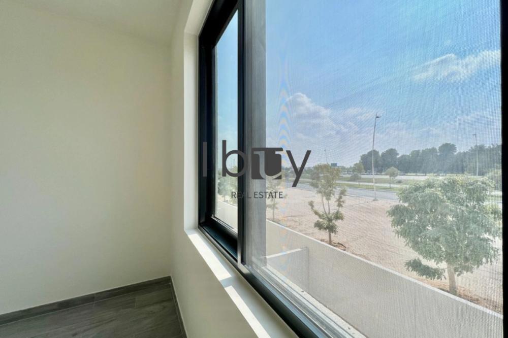 Near Park| Ready To Live In | Well Kept| Landscape