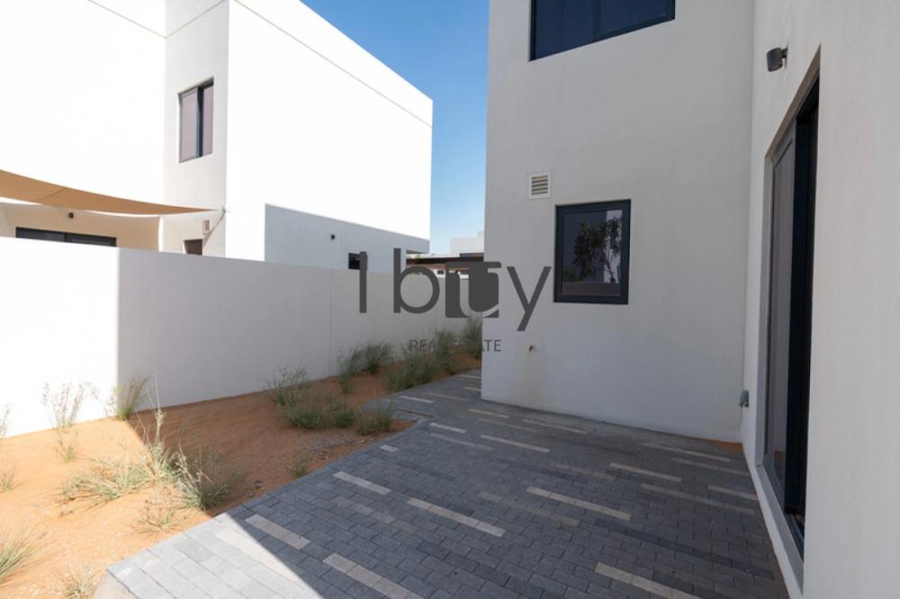 Near Park| Ready To Live In | Well Kept| Landscape