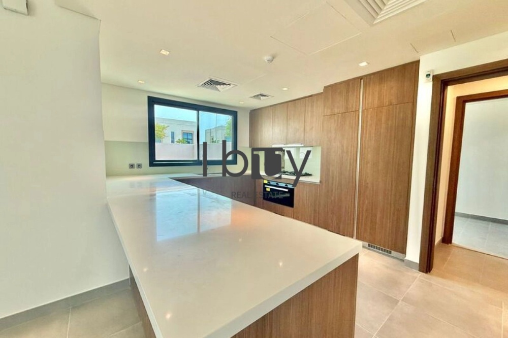 Corner Unit | Facing Park | Best Deal | Prime Area