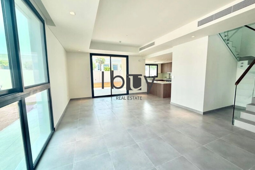 Corner Unit | Facing Park | Best Deal | Prime Area