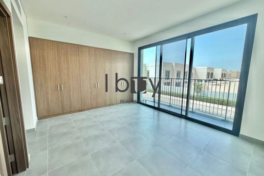 Corner Unit | Facing Park | Best Deal | Prime Area