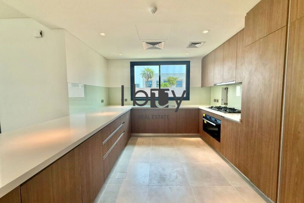 Corner Unit | Facing Park | Best Deal | Prime Area