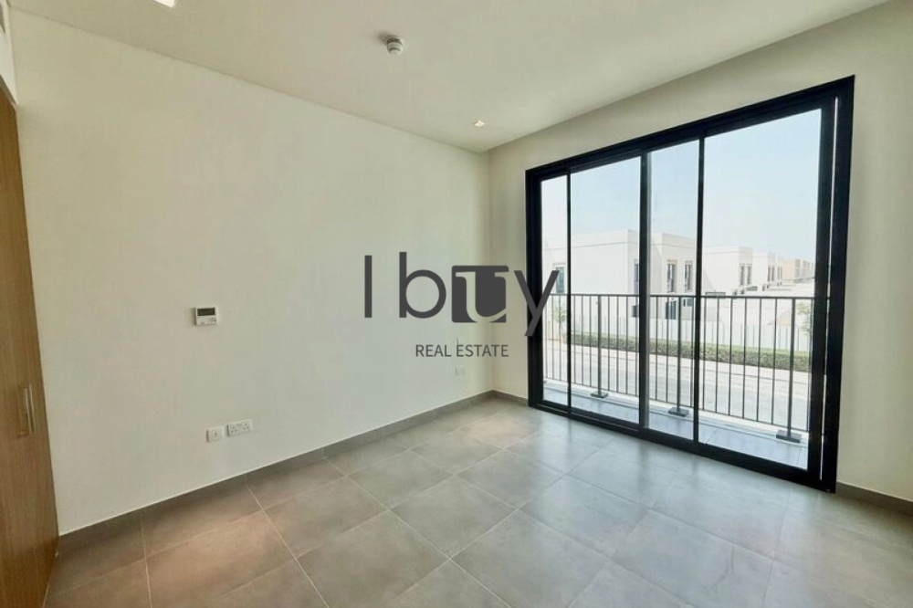 Corner Unit | Facing Park | Best Deal | Prime Area