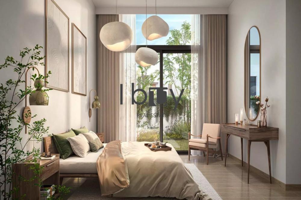 Corner Unit | Spacious Duplex | Ideal Investment