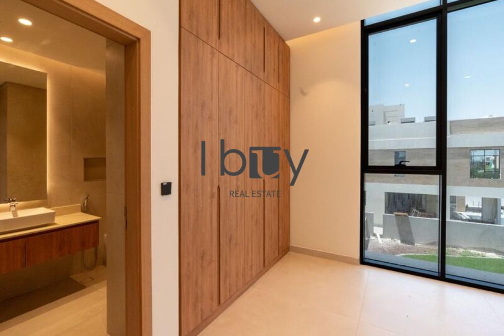 Luxurious Villa | Massive Layout | High Privacy |