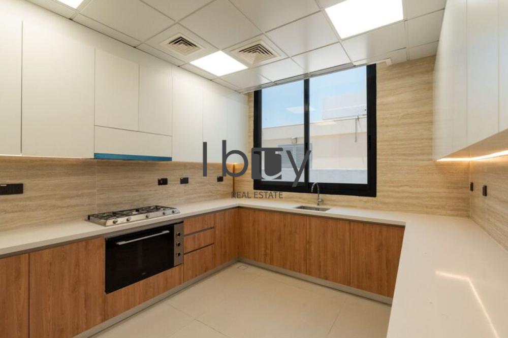 Luxurious Villa | Massive Layout | High Privacy |