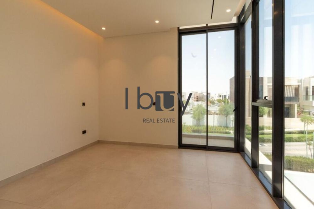 Luxurious Villa | Massive Layout | High Privacy |