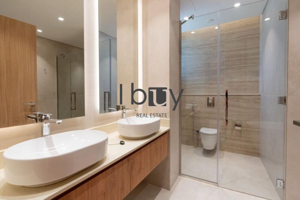 Luxurious Villa | Massive Layout | High Privacy |