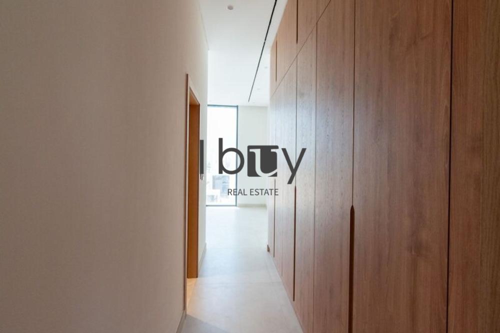 Luxurious Villa | Massive Layout | High Privacy |