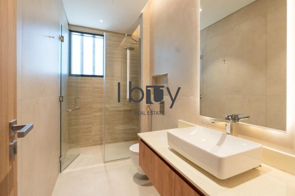 Luxurious Villa | Massive Layout | High Privacy |