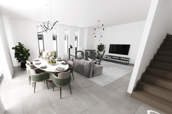 Double Row | Mid Unit | Private Garden| Prime Area