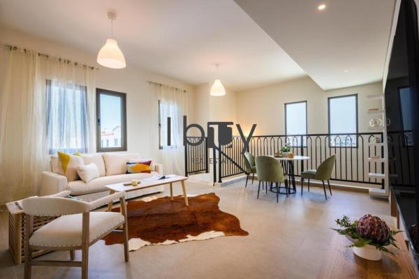 Mid Unit |Casares | PP 80/20 | Plot Area 2024 SQFT
