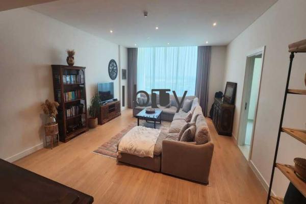 Luxurious 3BR Unit | Rare Layout | Exclusive |