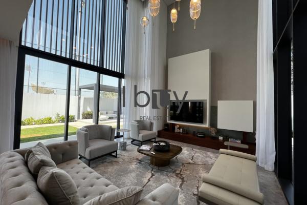 Single Row| Corner Unit | Close To Park | Hot Deal