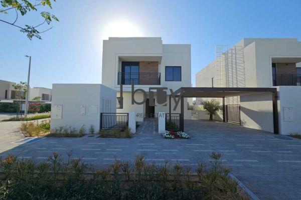 Double Row Corner Unit | Rare Layout | Prime Area